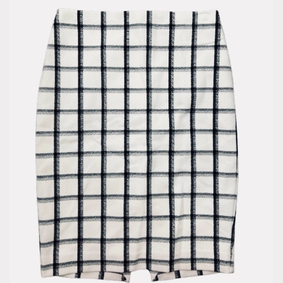Express Dresses & Skirts - Express Black and White Monochrome Plaid Checkered‎ Pencil Skirt